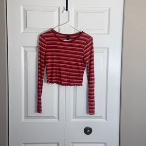 Wild fable medium top red, orange, white long sleeved